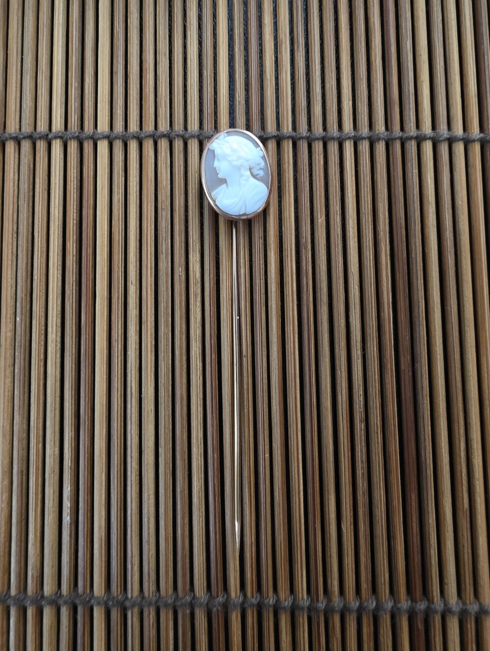 10k Cameo Yellow Gold Stick Pin (Vintage)